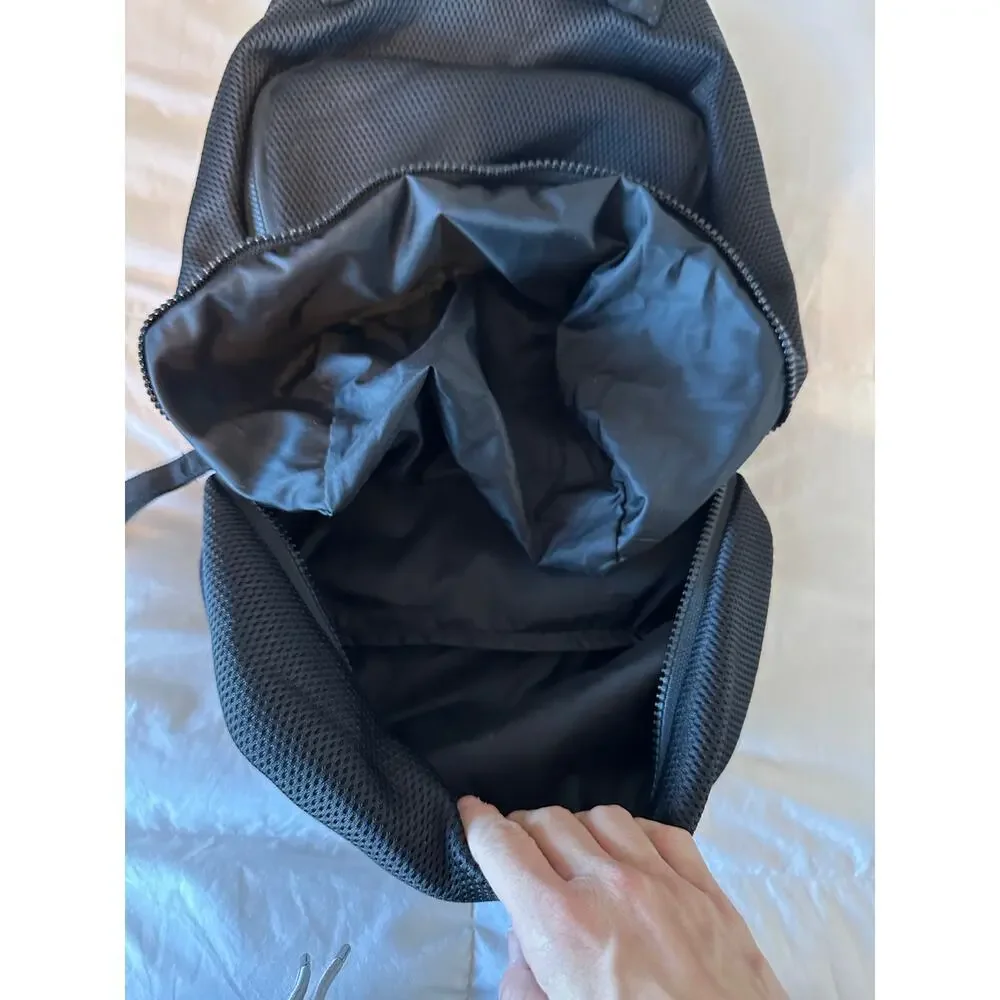 Lululemon Go Lightly Backpack Mesh Mini 12L Black